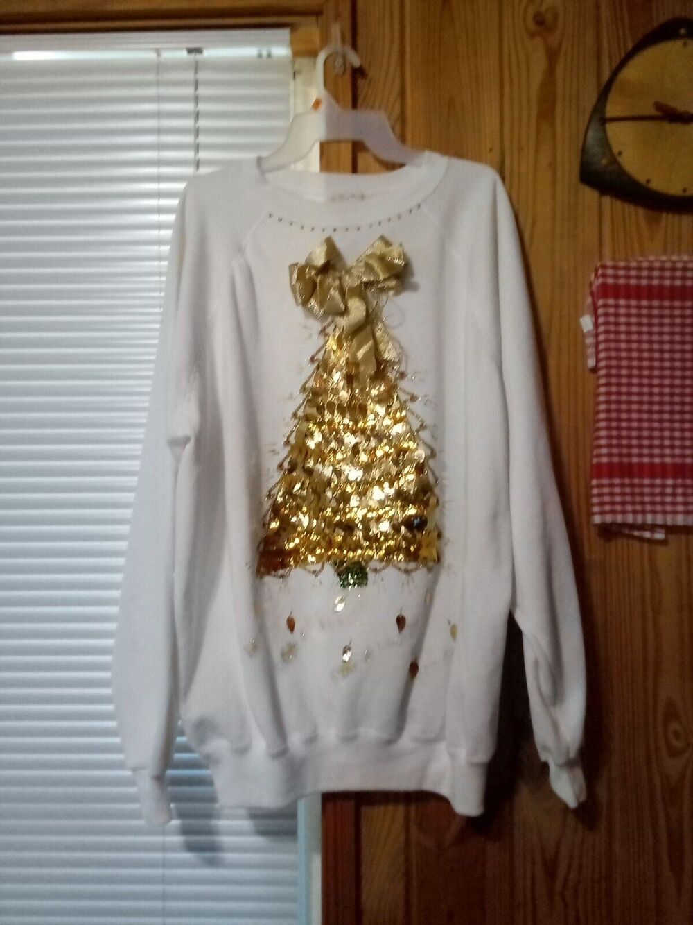 XXL Hanes WhiteChristmas Tree Sweatshirt Embroidered W Gold Sequin,Coins,Ribbon